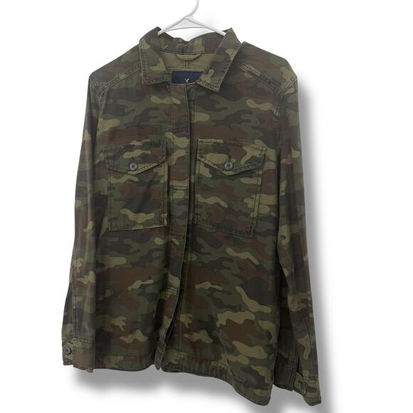 American Eagle Camo Denim Jacket Size Medium Embroidered Heart Camoflauge Coat - Picture 3 of 10